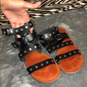 American Eagle Sandals